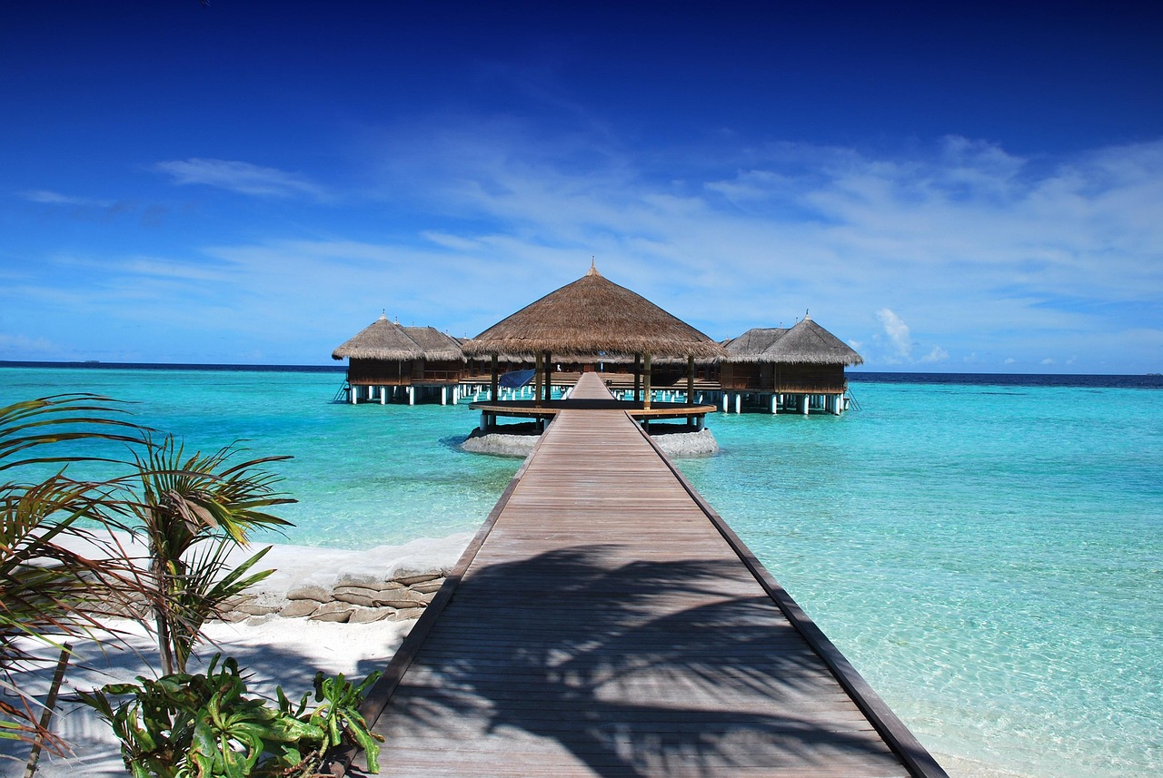 tips for planning a honeymoon